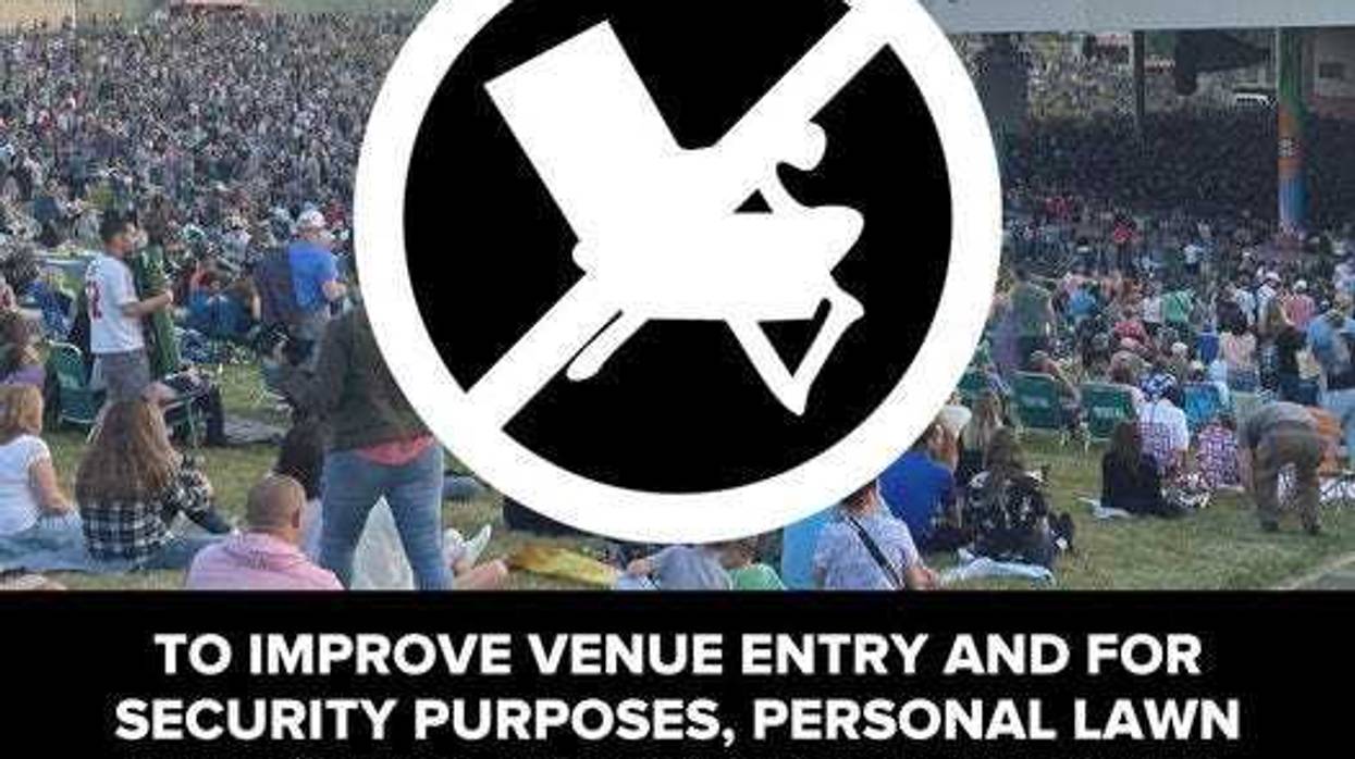Xfinity Theatre bans lawn chairs