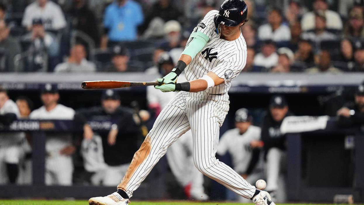 Yankees Jones Wild Inning