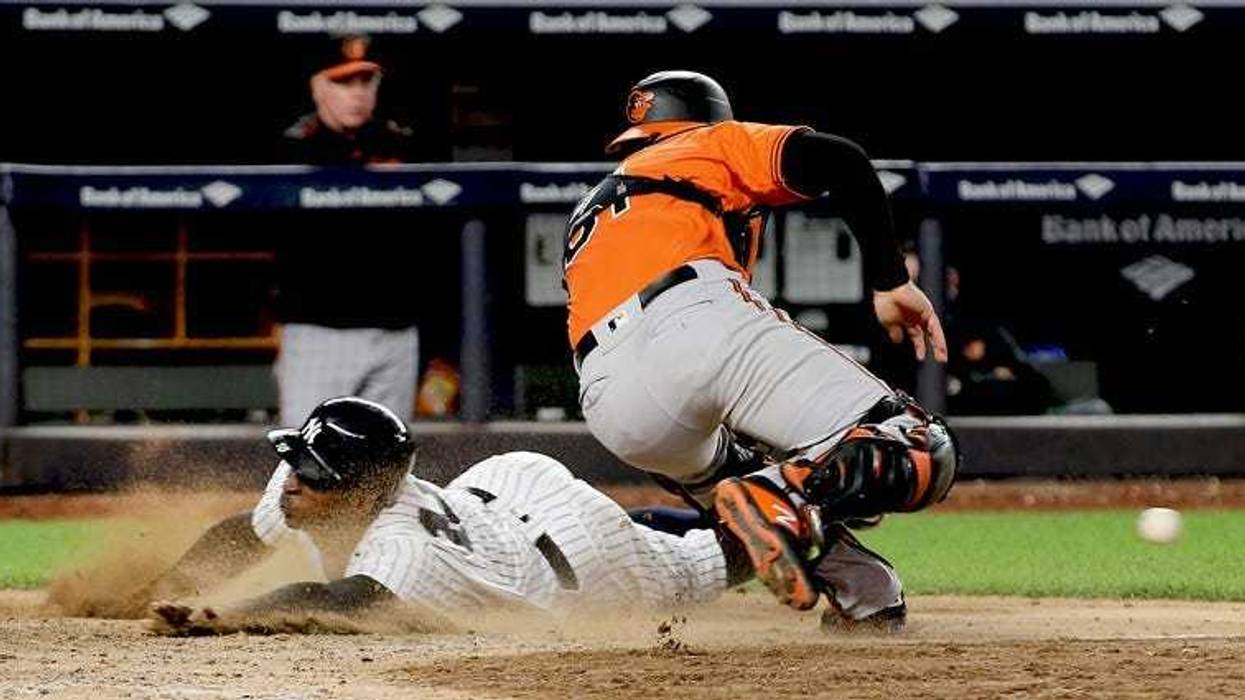 Yankees shortstop Didi Gregorius scores the winning run on a game-winning walk-off double by Aaron Hicks on Sept. 22, 2018, at Yankee Stadium.