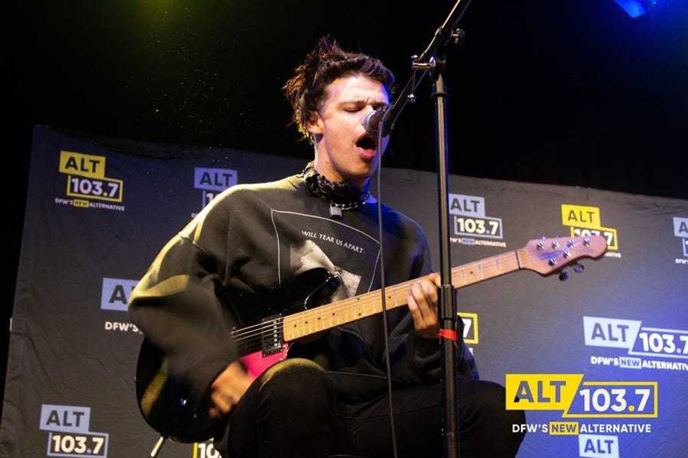 Yungblud Live In The Verizon Artist Lounge