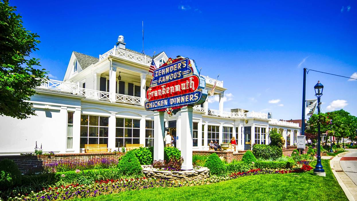 Zehnder's Famous Chicken dinners Restaurant in Frankenmuth MI